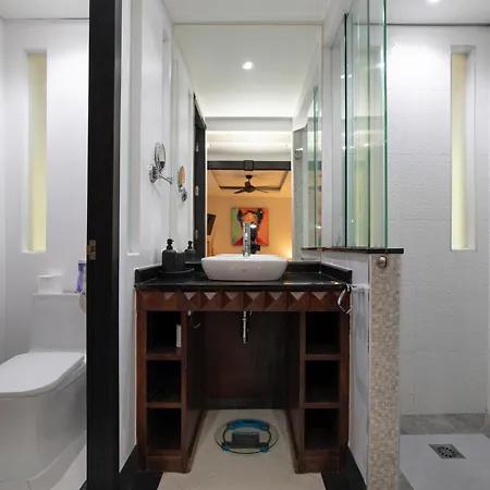 Kata Beach Luxury Condo - Spacious - Exquisitely Furnished - 6Min Walk To Beach - 2025 Booking Traveller Award Winner Exterior photo