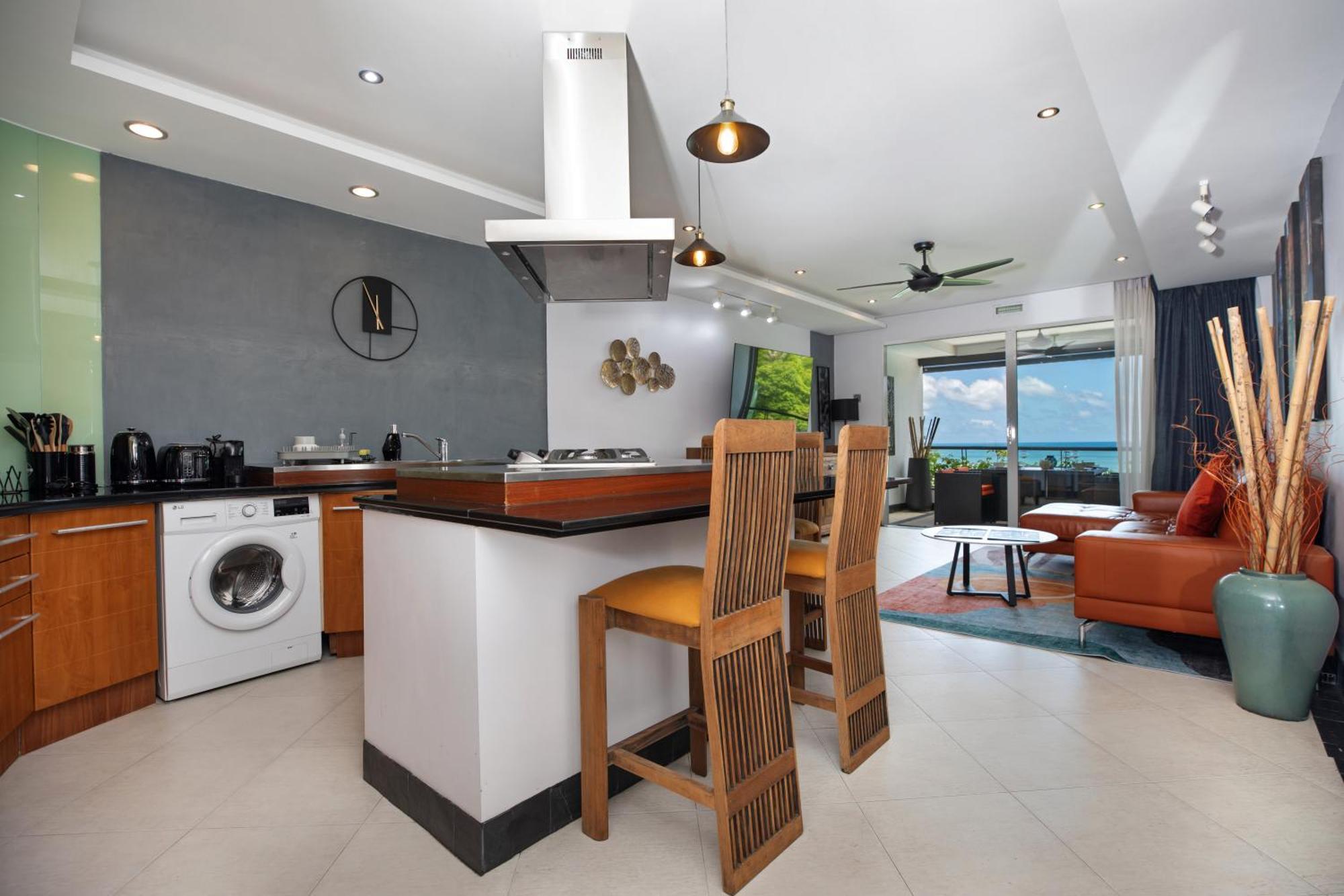 Apartment Luxury - Spacious - Exquisitely Furnished - 6min Walk To - 2025 Traveller Award Winner Strand Kata