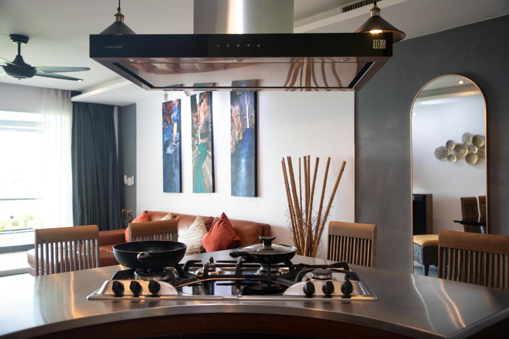 Luxury - Spacious - Exquisitely Furnished - 6min Walk To - 2025 Traveller Award Winner Apartment Strand Kata